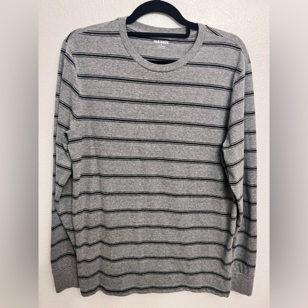 Old Navy Gray Stripe Long Sleeve Shirt